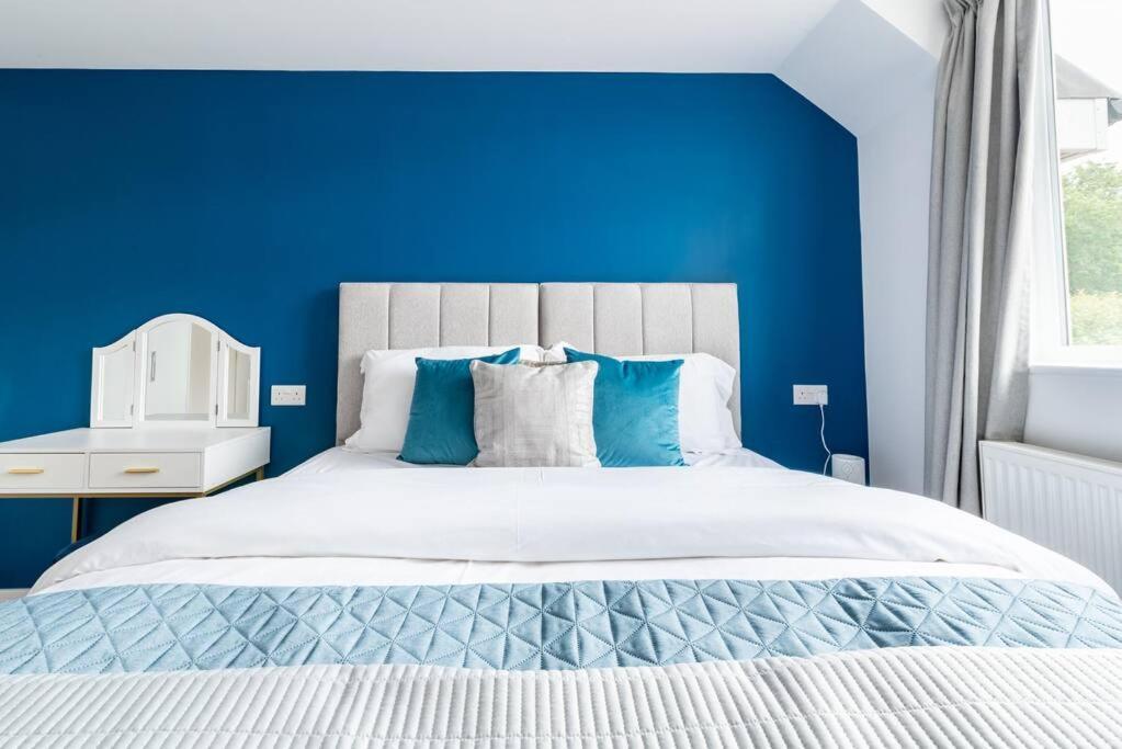 Dunstan House Luxury Holiday Home With Free Parking オックスフォード エクステリア 写真