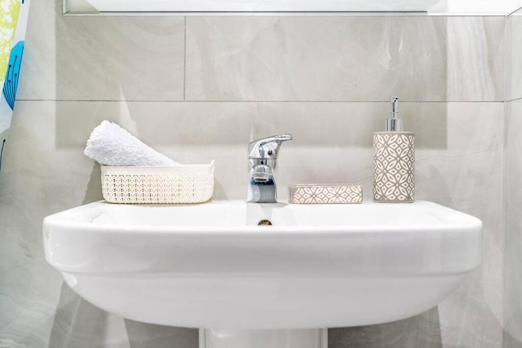 Dunstan House Luxury Holiday Home With Free Parking オックスフォード エクステリア 写真
