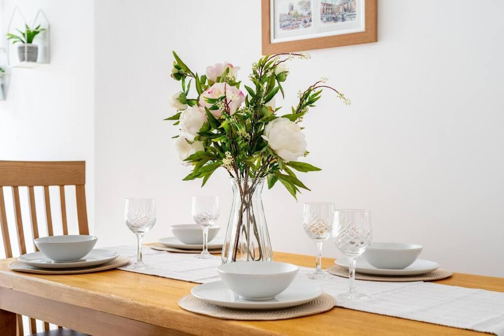 Dunstan House Luxury Holiday Home With Free Parking オックスフォード エクステリア 写真