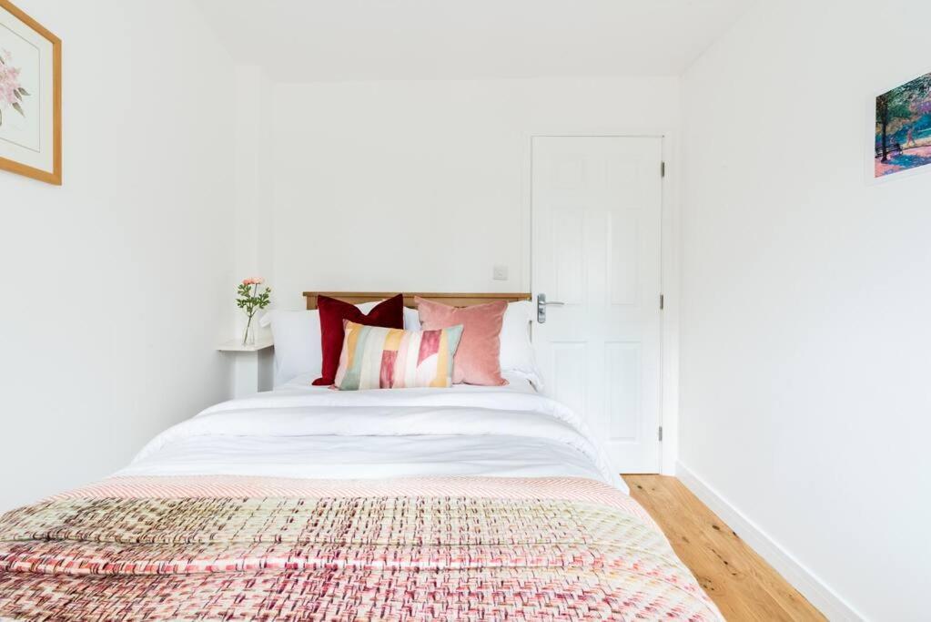 Dunstan House Luxury Holiday Home With Free Parking オックスフォード エクステリア 写真